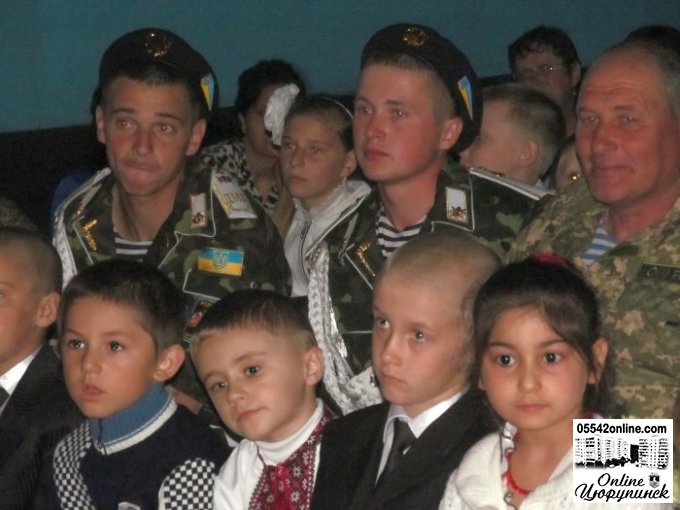 На останній дзвоник до села Солонці завітали захисники України