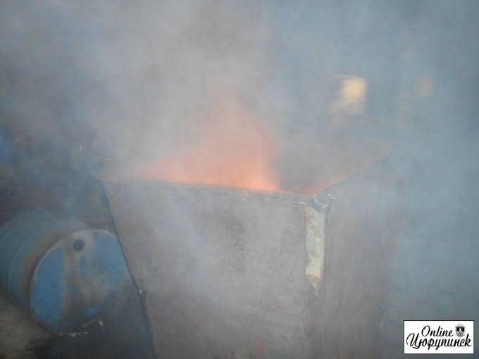 Сжигать промышленные отходы в Цюрупинске по вечерам - это нормально. Доказано ЧП Молодецкий.