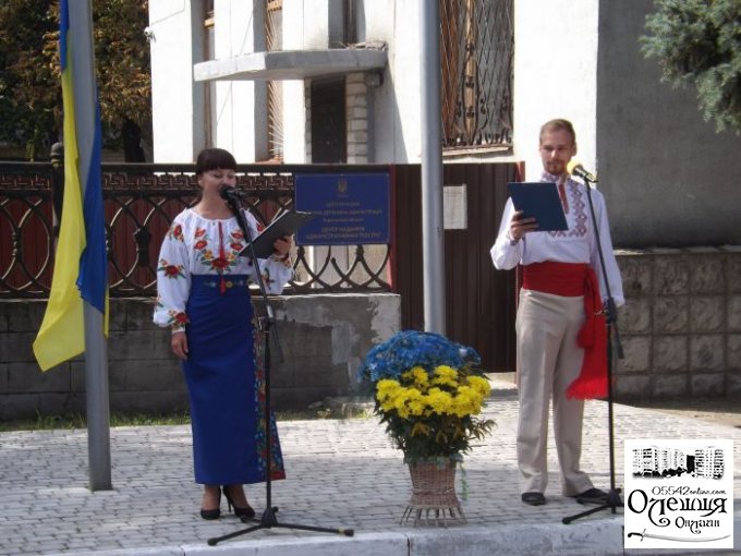 В Цюрупинске на день государственного флага Ларисе Снигур кричали "Ганьба"
