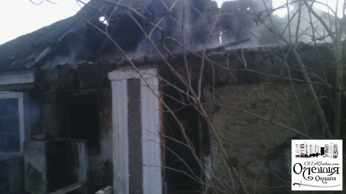 Цюрупинські вогнеборці ліквідували пожежу у сільській хаті