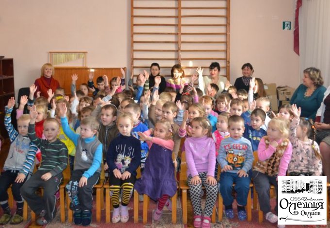 Святий Миколай традиційно завітав до дошкільнят міста Цюрупинська