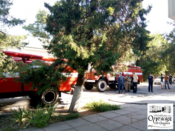В Олешкiвськiй мерiї лiквiдовують наслiдки пожежi (фото)
