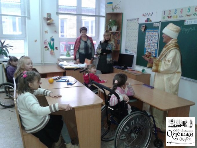 Святий Миколай завітав до Олешківської спеціальної школи