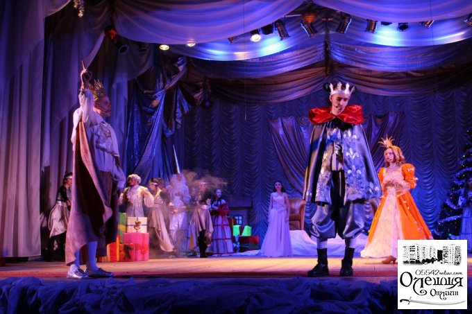 Аматори Центру культури та дозвілля завершили цикл новорічних заходів оригінальним мюзиклом «Горіх Кракотук та Мишачий король»