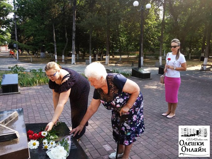 День скорботи та вшанування пам’яті жертв Війни в Олешках