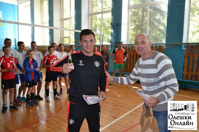В Олешках відбувся «Кубок Олешківського міського голови з волейболу»