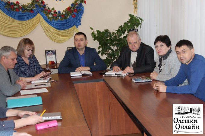 В Олешках керівники шкіл вирішили звернутися до Президента України