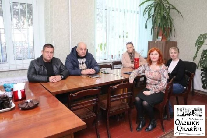 Робоча група по створенню Олешківської ОТГ відвідала Раденськ