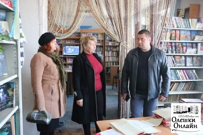 Робоча група по створенню Олешківської ОТГ відвідала Раденськ