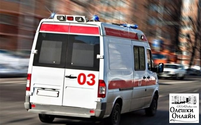 В Олешках в реанимацию попали двое рабочих РЭС