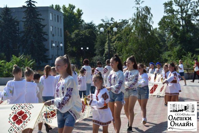 В Олешках розпочалися заходи з нагоди Дня державного прапора та Дня незалежності України