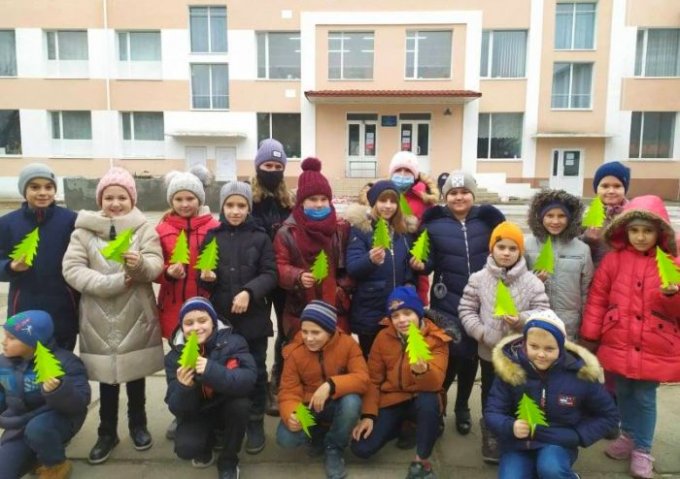 Всеукраїнська природоохоронна акція ''Збережи життя ялинці''