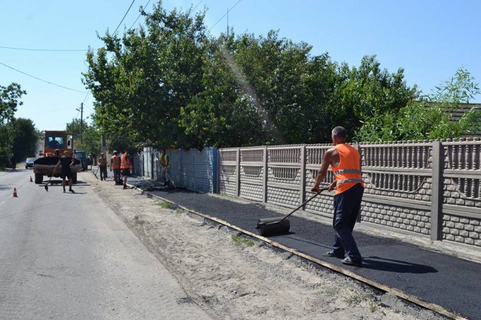 О ремонтах дорог в Олешках: информация для сравнения